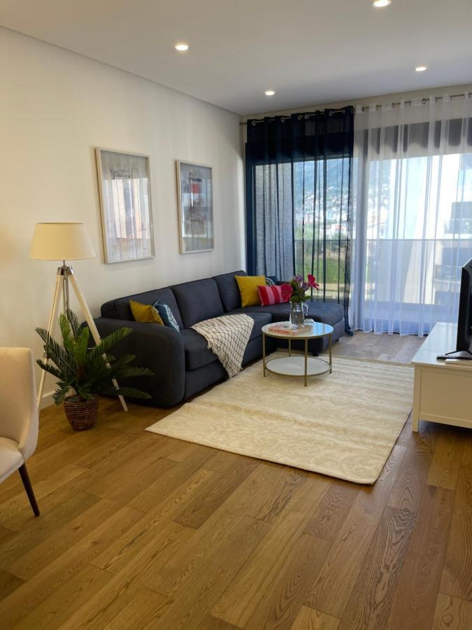 Suncoast Suites Бар Экстерьер фото